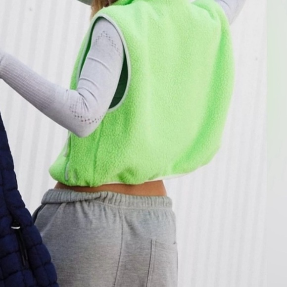 Final price ✨ FP Movement hit the slopes vest - Picture 2 of 6